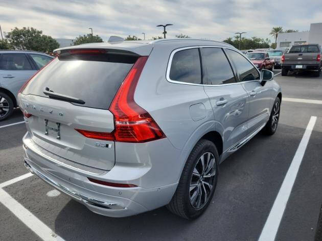 2023 Volvo XC60 B5 Plus Bright Theme