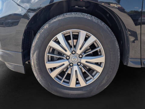 2020 Nissan Pathfinder S