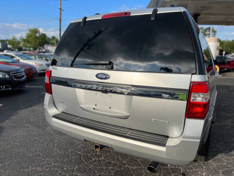 2017 Ford Expedition EL XLT