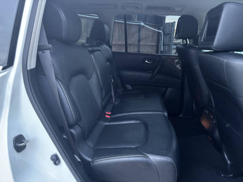 2016 Infiniti QX80