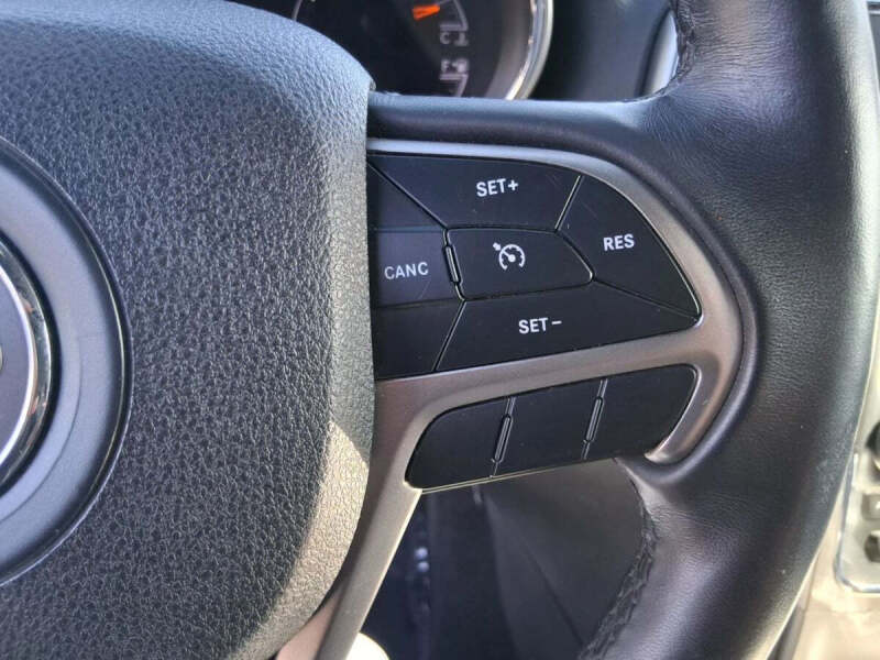 2018 Jeep Grand Cherokee Laredo E