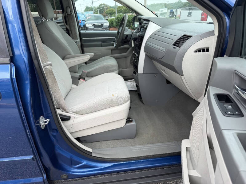 2010 Dodge Grand Caravan Hero