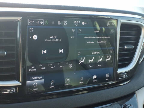 2024 Chrysler Pacifica Touring L