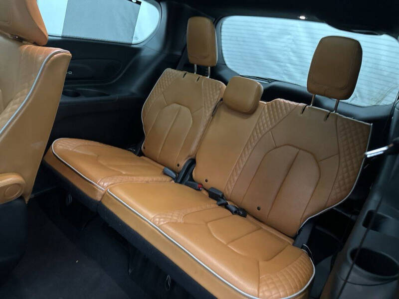 2021 Chrysler Pacifica Hybrid Pinnacle