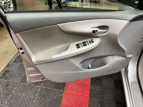 2009 Toyota Corolla LE