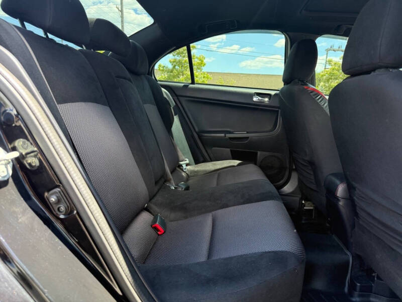 2017 Mitsubishi Lancer LE
