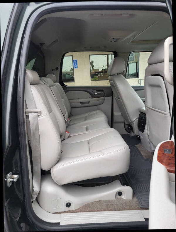 2013 Chevrolet Avalanche LT Black Diamond