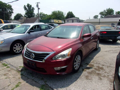 2013 Nissan Altima for sale at Car Credit Auto Sales in Terre Haute IN