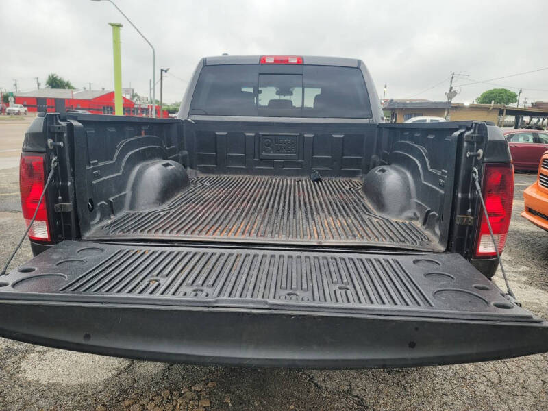 2019 RAM 1500 Classic SLT