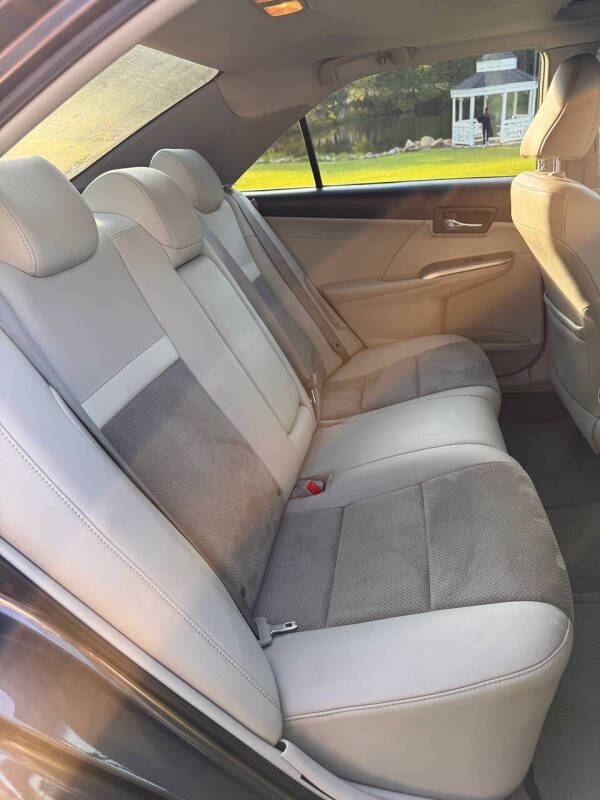 2014 Toyota Camry Hybrid XLE