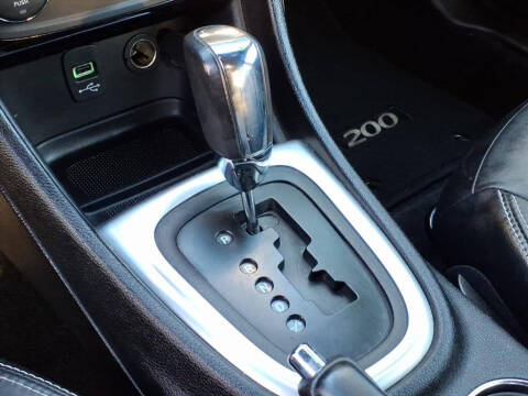 2012 Chrysler 200 Limited