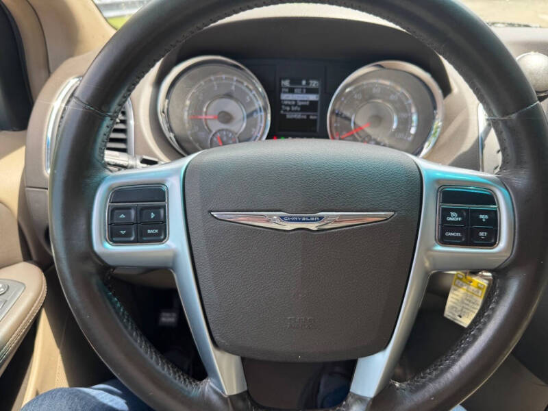 2011 Chrysler Town and Country Touring