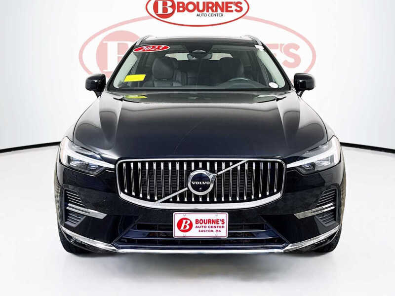 2023 Volvo XC60 B5 Plus Bright Theme