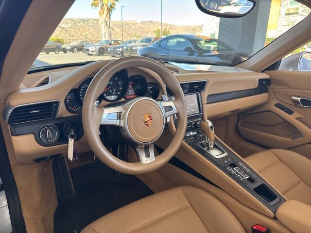 2016 Porsche 911 Carrera GTS