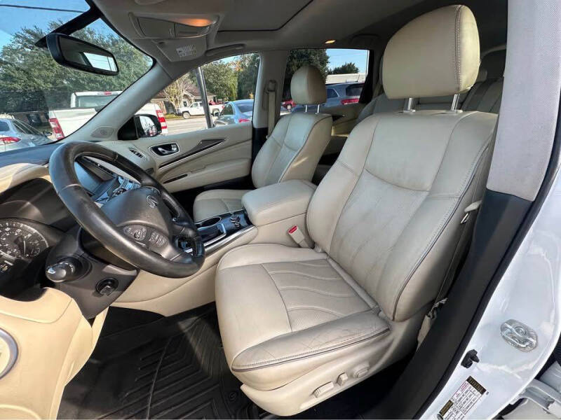 2017 INFINITI QX60 Base photo 10