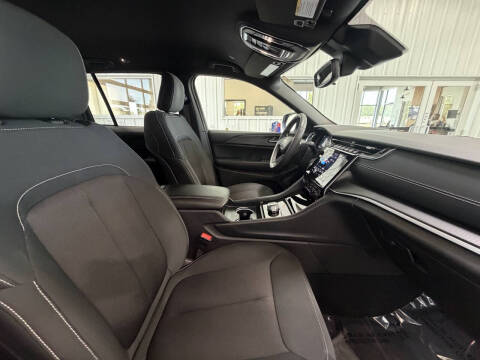 2024 Jeep Grand Cherokee Laredo