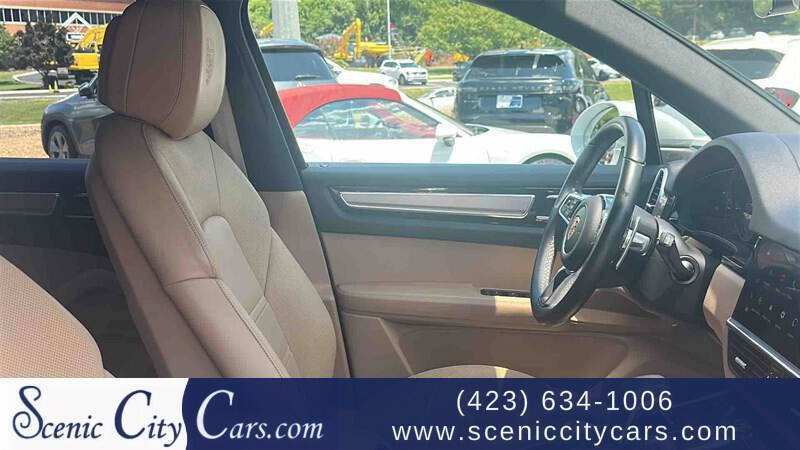 2022 Porsche Cayenne S
