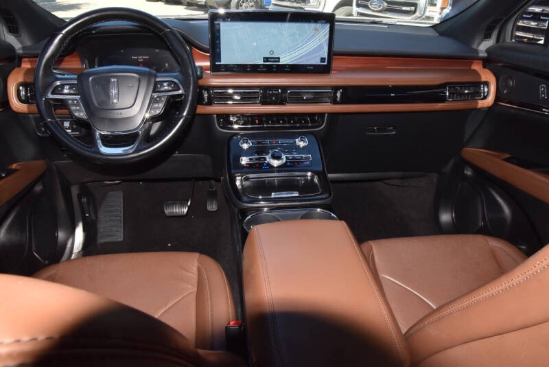 2021 Lincoln Nautilus Reserve