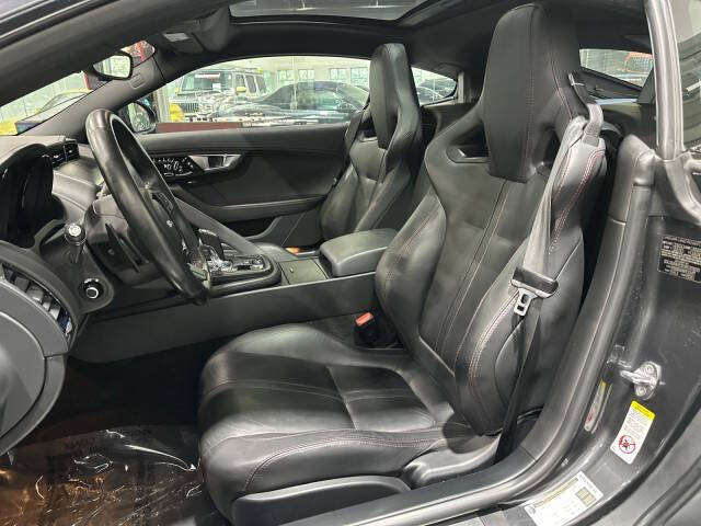 2017 Jaguar F-TYPE Premium