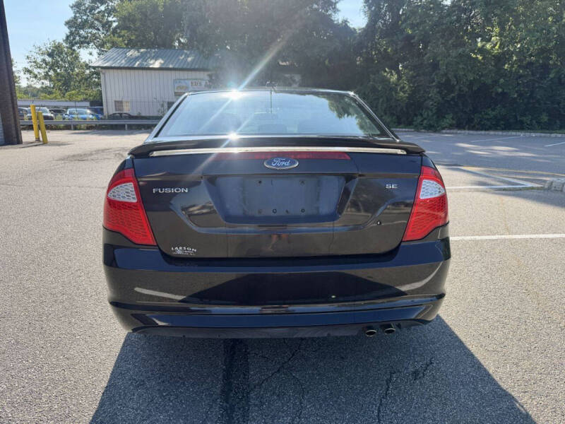 2012 Ford Fusion SE