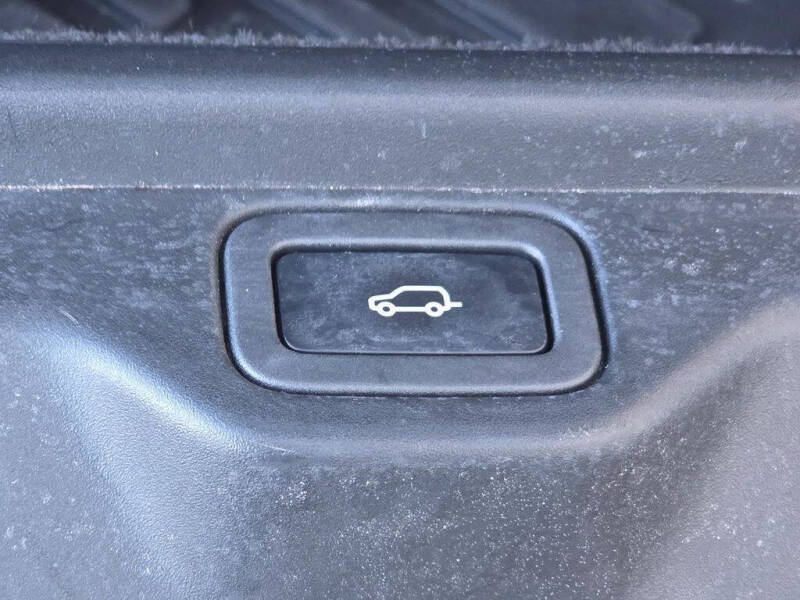 2020 Land Rover Range Rover P525 HSE