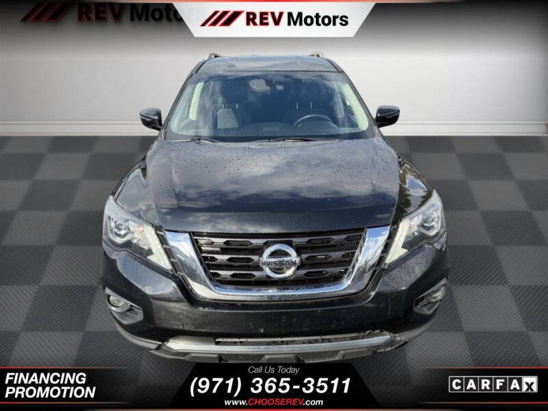 2020 Nissan Pathfinder SV