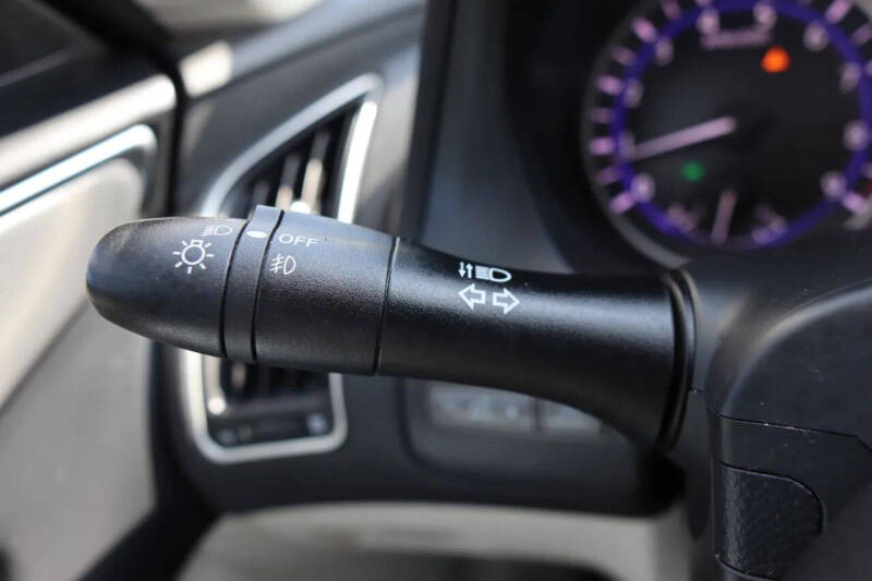 2017 Infiniti Q50 3.0T Signature Edition