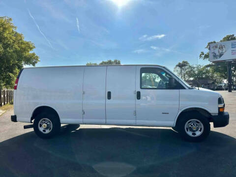 2018 Chevrolet Express 2500