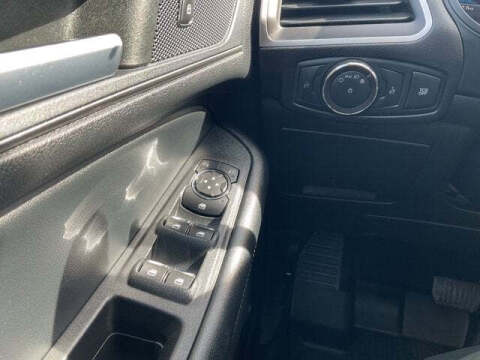 2022 Ford Edge SE