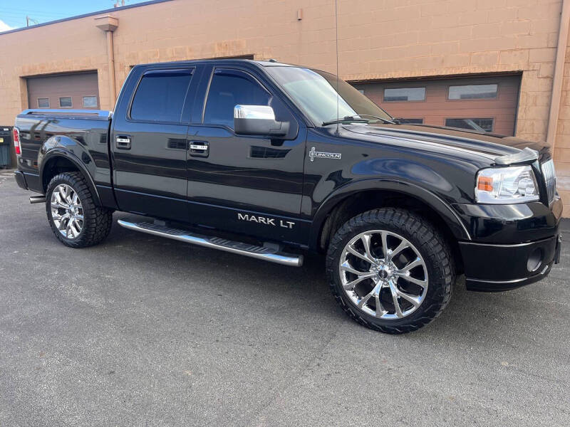 2008 Lincoln Mark LT
