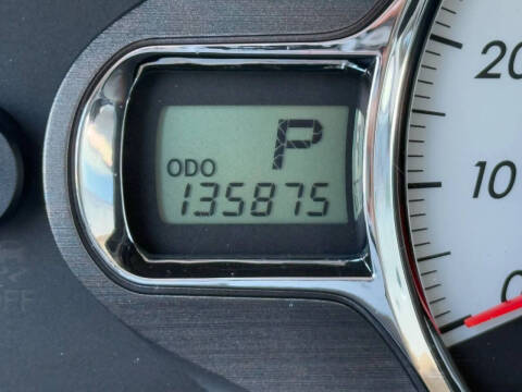 2011 Toyota Sienna SE 8-Passenger