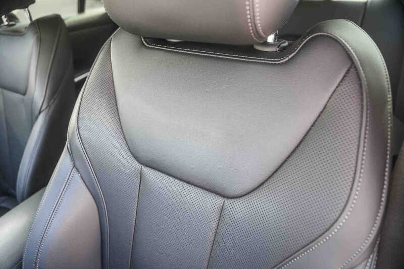 2023 BMW 3 Series 330e