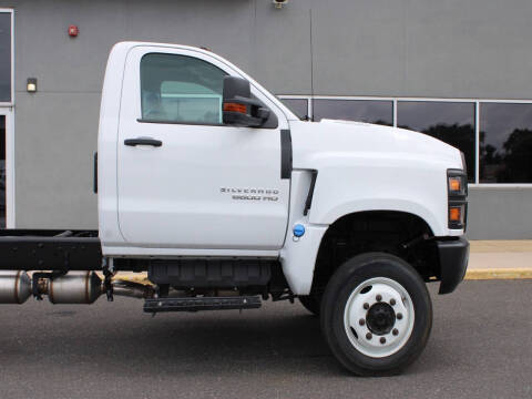 2024 Chevrolet Silverado 5500HD