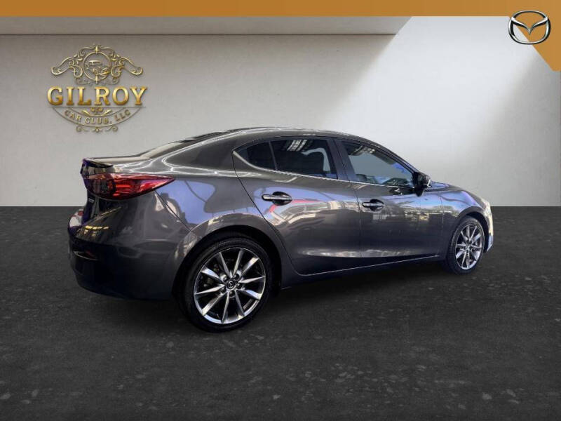 2018 Mazda MAZDA3 Touring