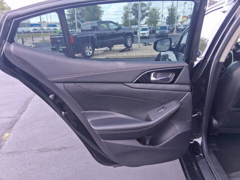 2022 Nissan Maxima 3.5 SV