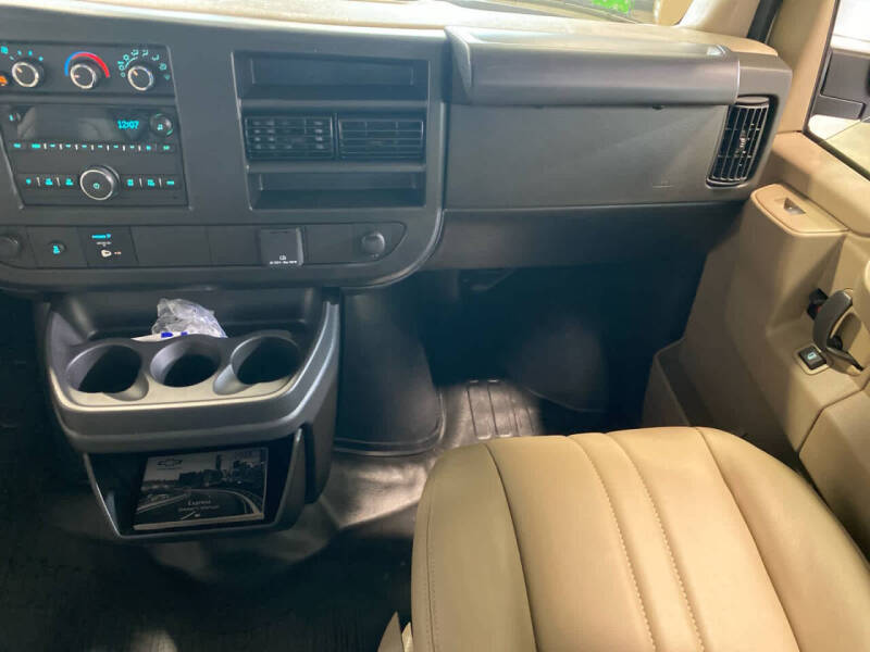 2026 Chevrolet Express 2500