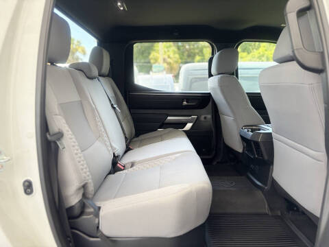 2025 Toyota Tundra SR5