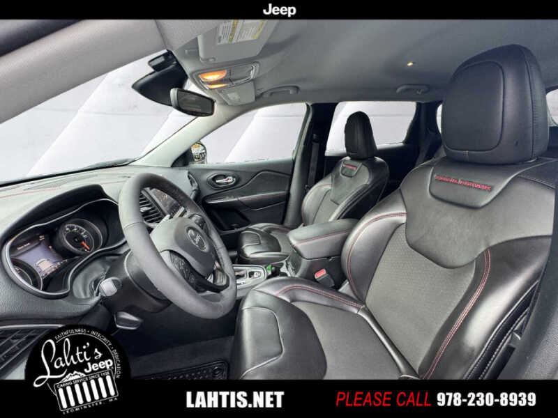 2022 Jeep Cherokee Trailhawk