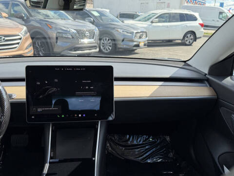 2020 Tesla Model 3 Standard Range Plus
