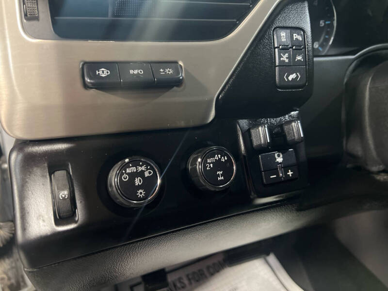 2017 GMC Yukon XL Denali