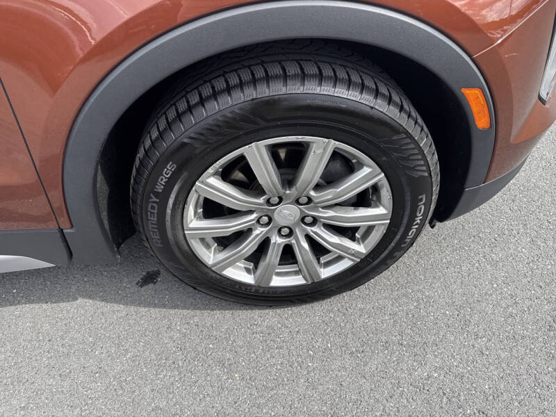 2020 Cadillac XT4 Premium Luxury