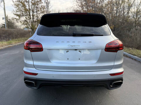 2018 Porsche Cayenne Platinum Edition