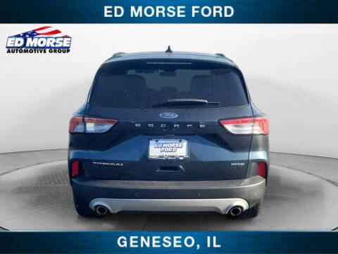 2022 Ford Escape Titanium