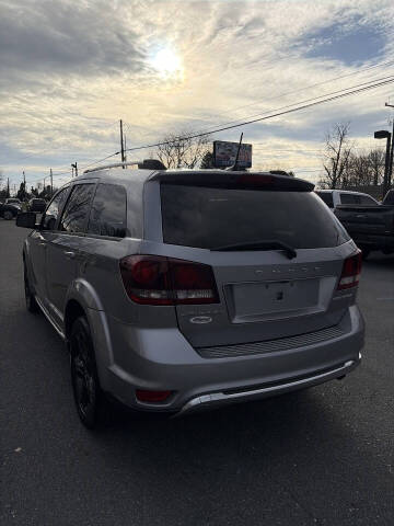 2020 Dodge Journey Crossroad