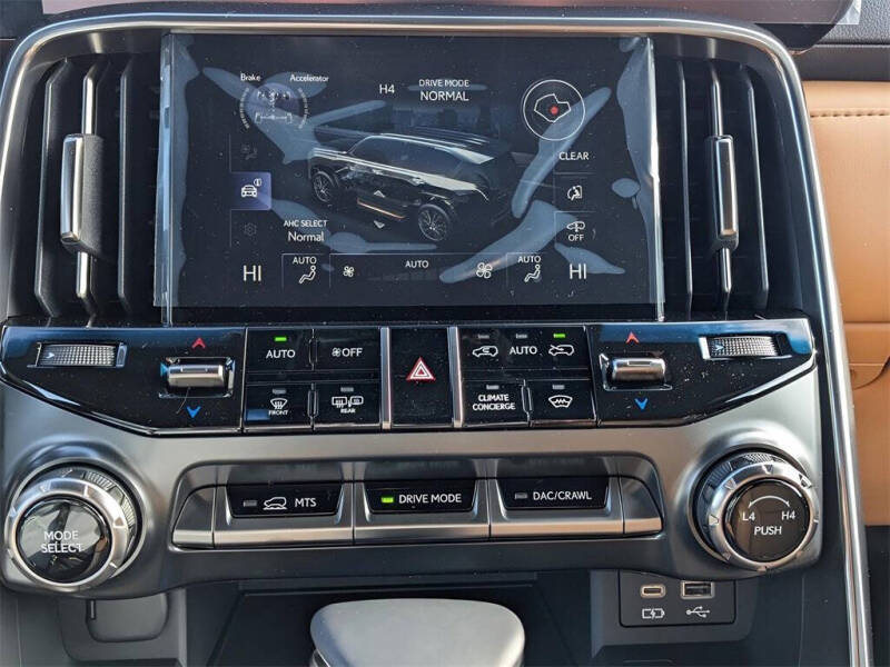 2024 Lexus LX 600 Luxury