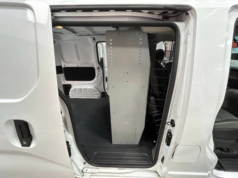 2021 Nissan NV200 SV