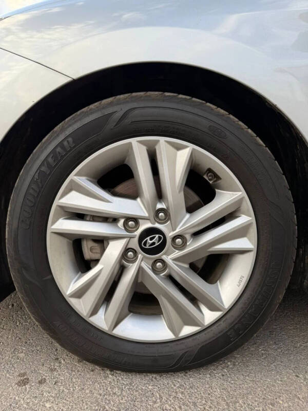 2020 Hyundai Elantra