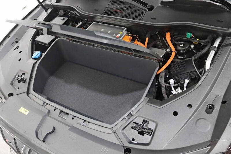 2022 Audi e-tron S quattro Prestige