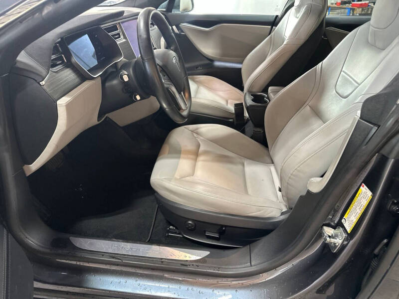 2015 Tesla Model S