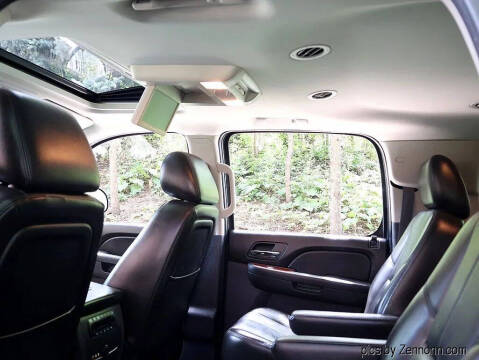 2011 GMC Yukon XL SLT